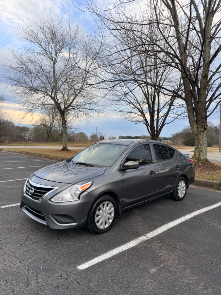 2019 Nissan Versa Sedan S Plus's photo